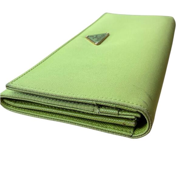 962. Prada Light Green Tessuto Wallet - Picture 9 of 9